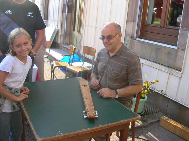 marche d ete voitures anciennes 085