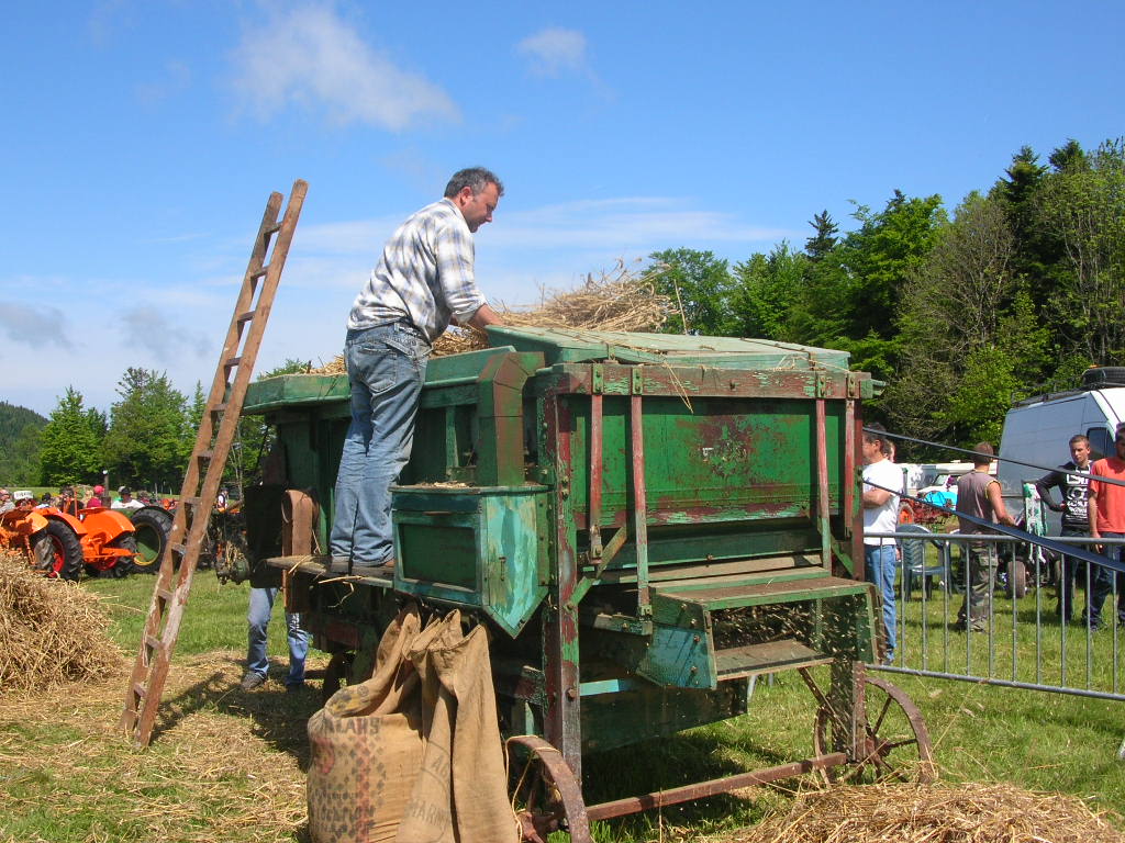 Vieux materiel dimanche 2012 010