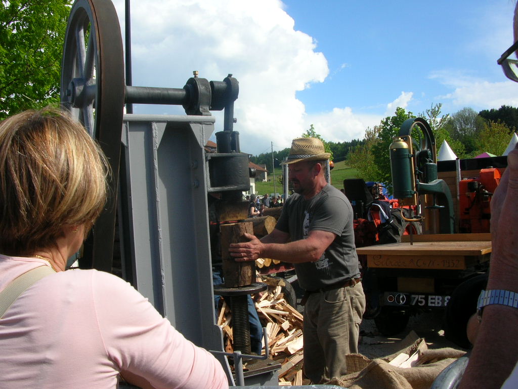 Vieux materiel dimanche 2012 095
