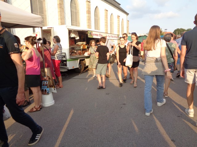 7 la fete au village (100) (Small)
