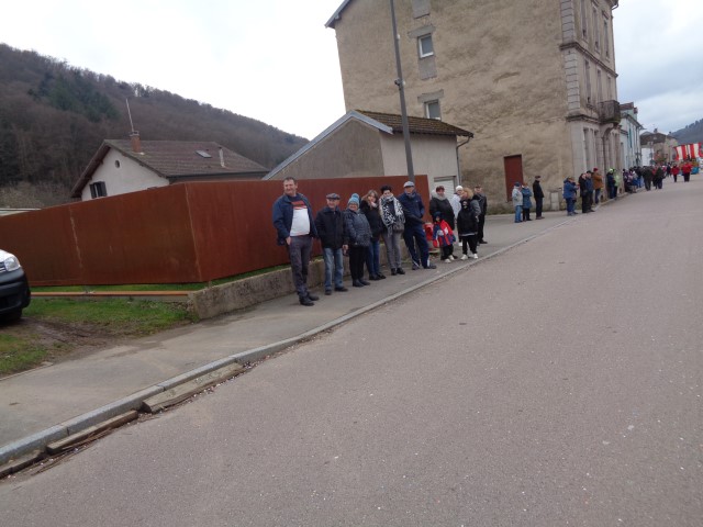 Defile Foire aux andouilles (83) (Small)