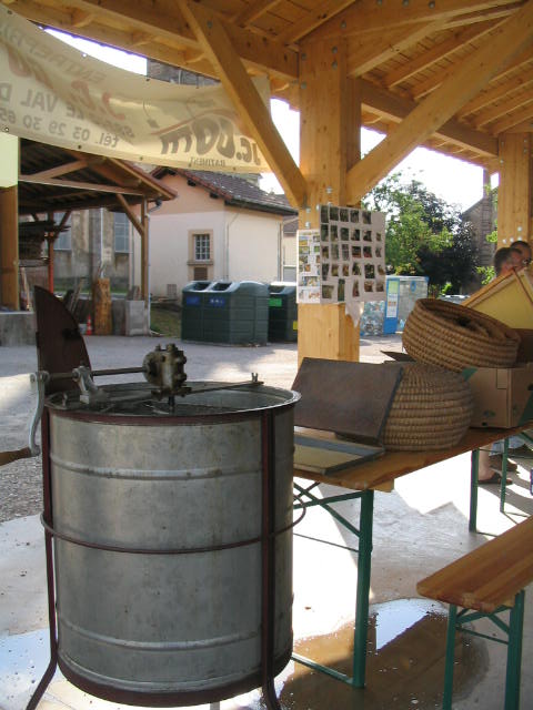 Marche d ete Laine fil miel osier 28 Juillet 2006 002